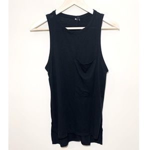 // Pocket Muscle Tee //
